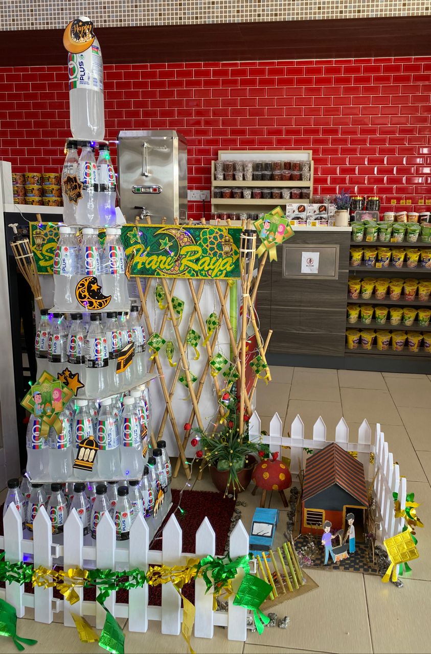 100Plus Display Contest- Budi Filling