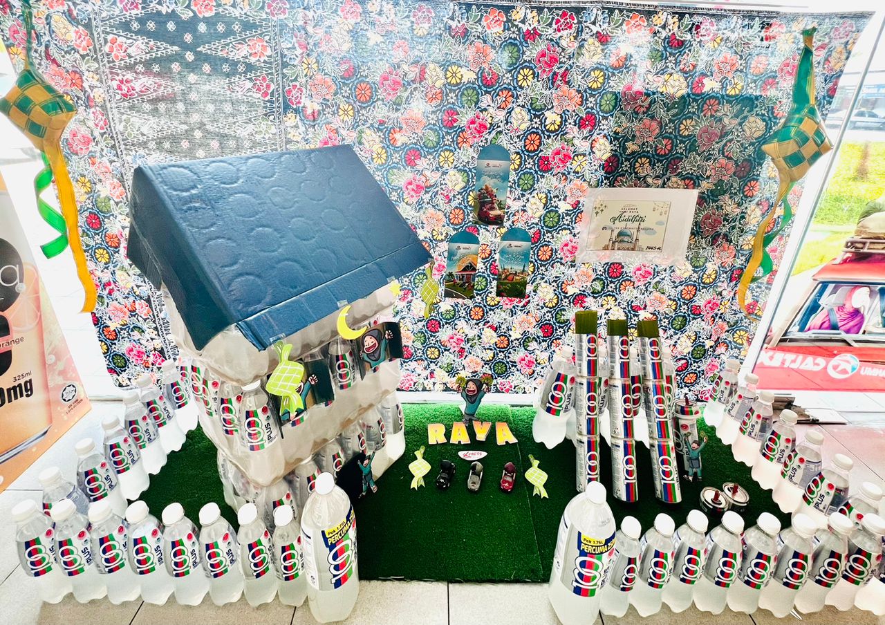 100Plus Display Contest- Othomats Holding (Panchor)